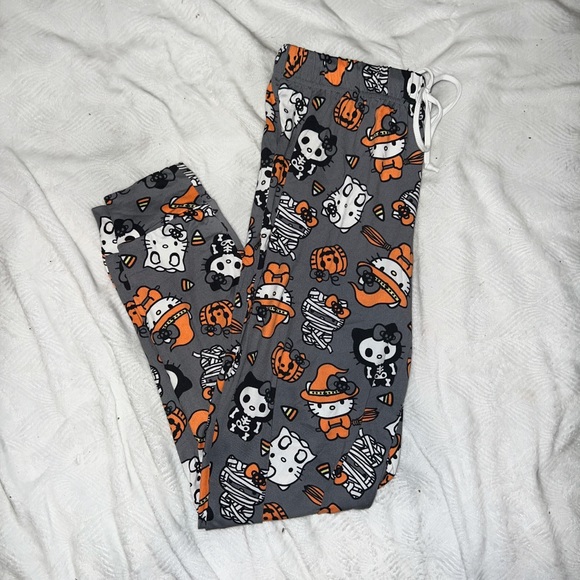 Hello Kitty Intimates & Sleepwear Hello Kitty Halloween Pjs Poshmark